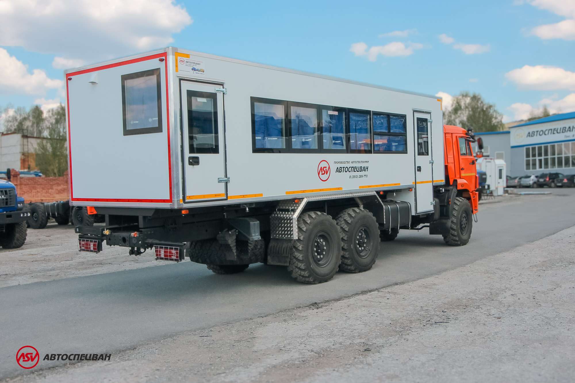 Вахтовый автобус 32 места на шасси КАМАЗ-43118-50 3