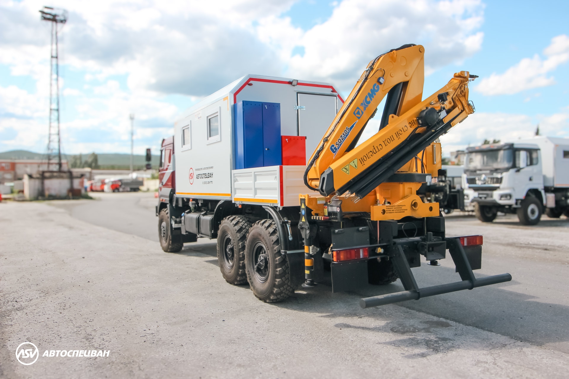 Мастерская передвижная с КМУ XCMG SQZ105.4 на шасси Урал 4320-4972-80(Е5) 3