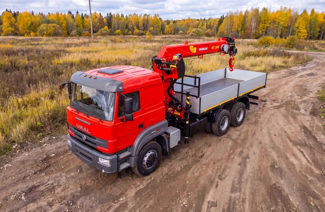 Бортовой автомобиль с КМУ ИТ-200 на шасси УРАЛ C35510 3