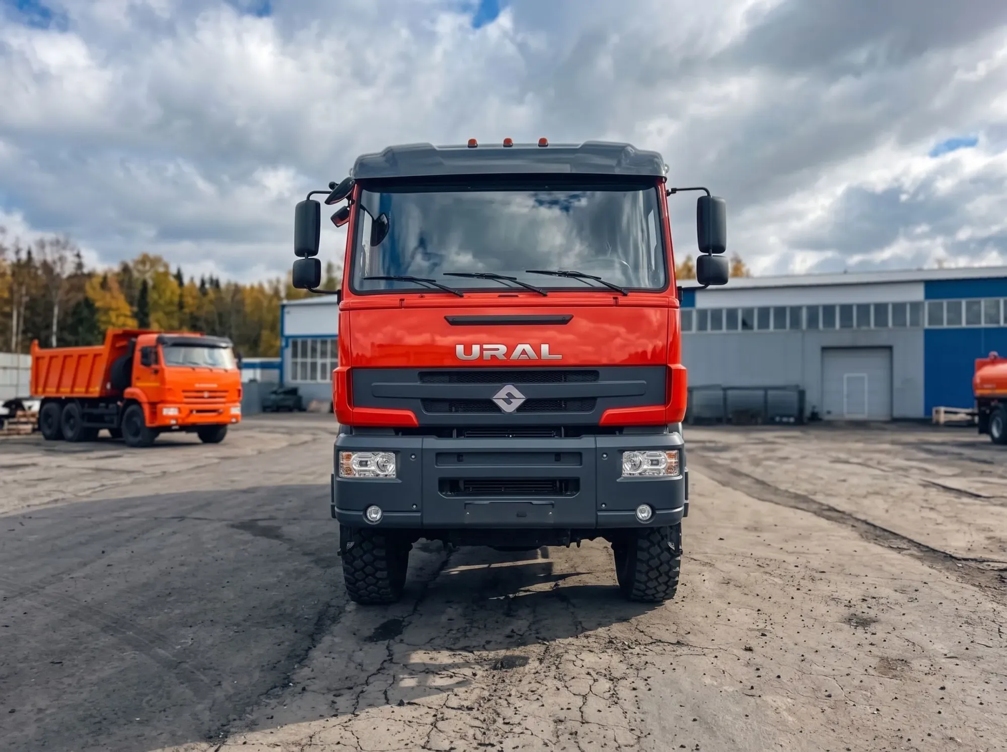 Автотопливозаправщик АТЗ-15 на шасси УРАЛ С35510 6х4 2