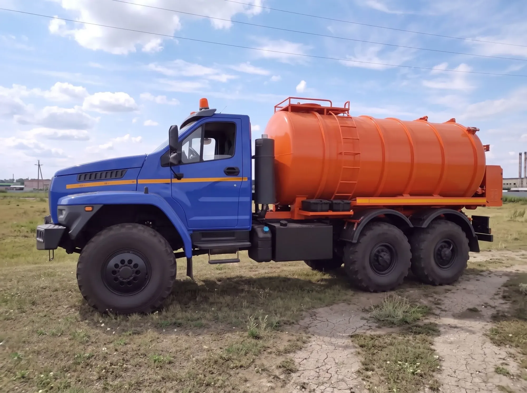 Автотопливозаправщик АКН-10 на шасси УРАЛ NEXT 1